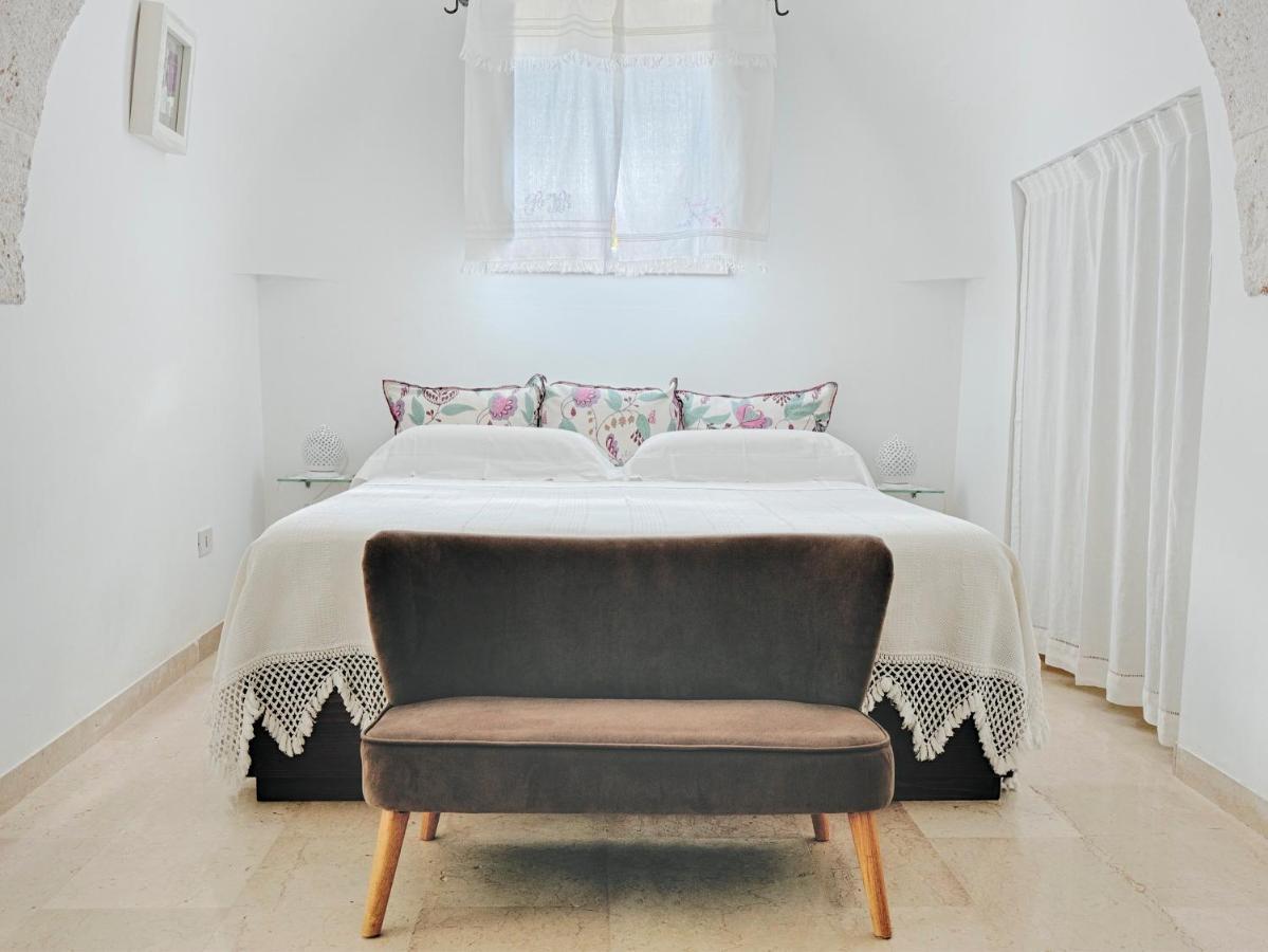 Bed and Breakfast Trullo Santangelo Ceglie Messapica Exterior foto